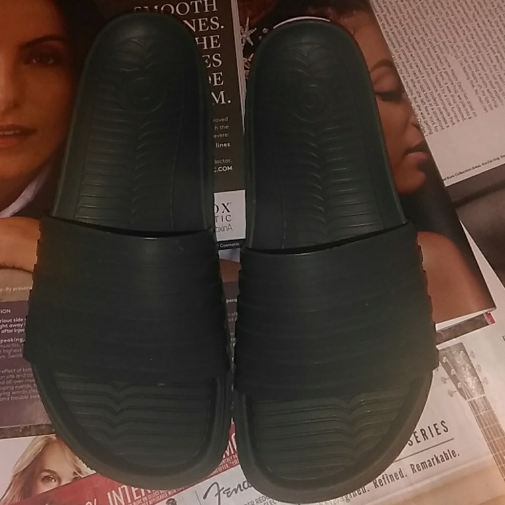 Hunter rubber slides